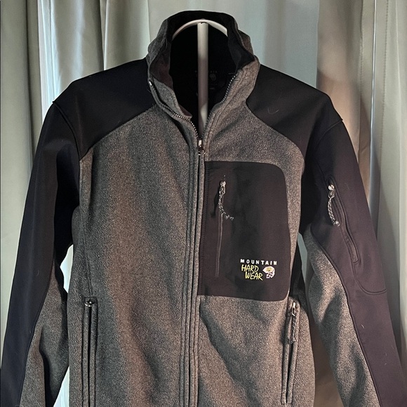 Mountain Hardwear Other - Mountain Hardwear Men's Performance Jacket in Gray and Black